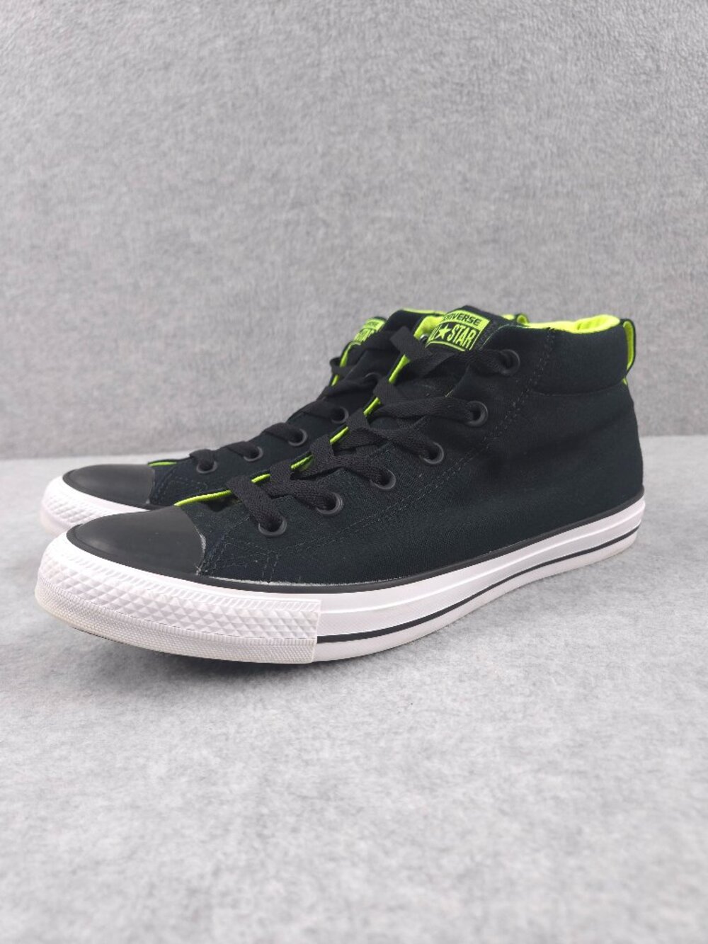 Converse Shoes Mens 10.5 Black Chuck Taylor All Star Street Mid Volt Green